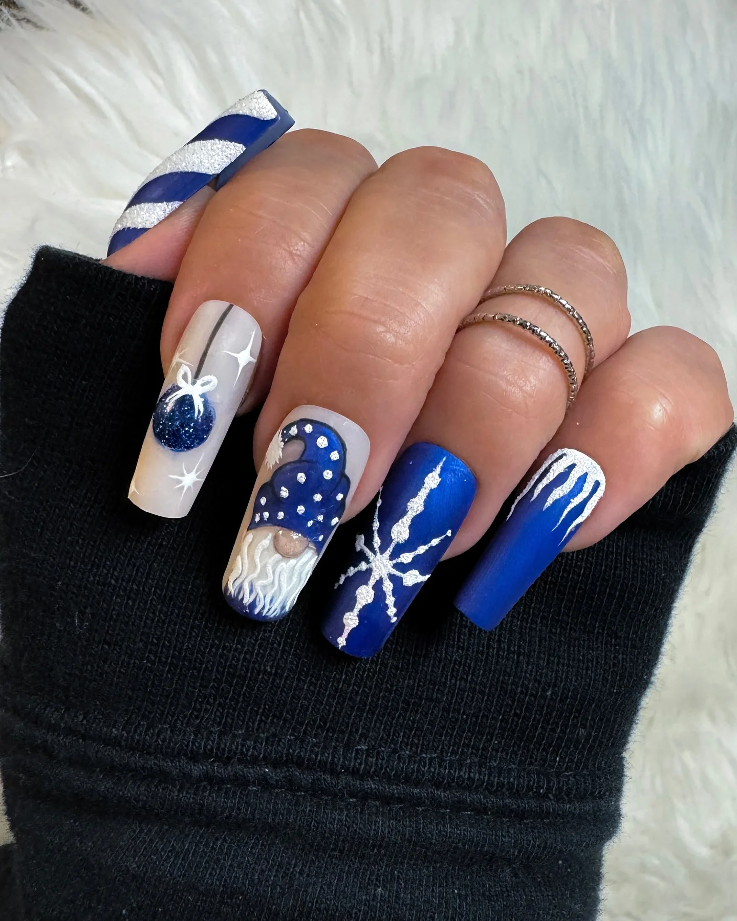 Blue Christmas Nails