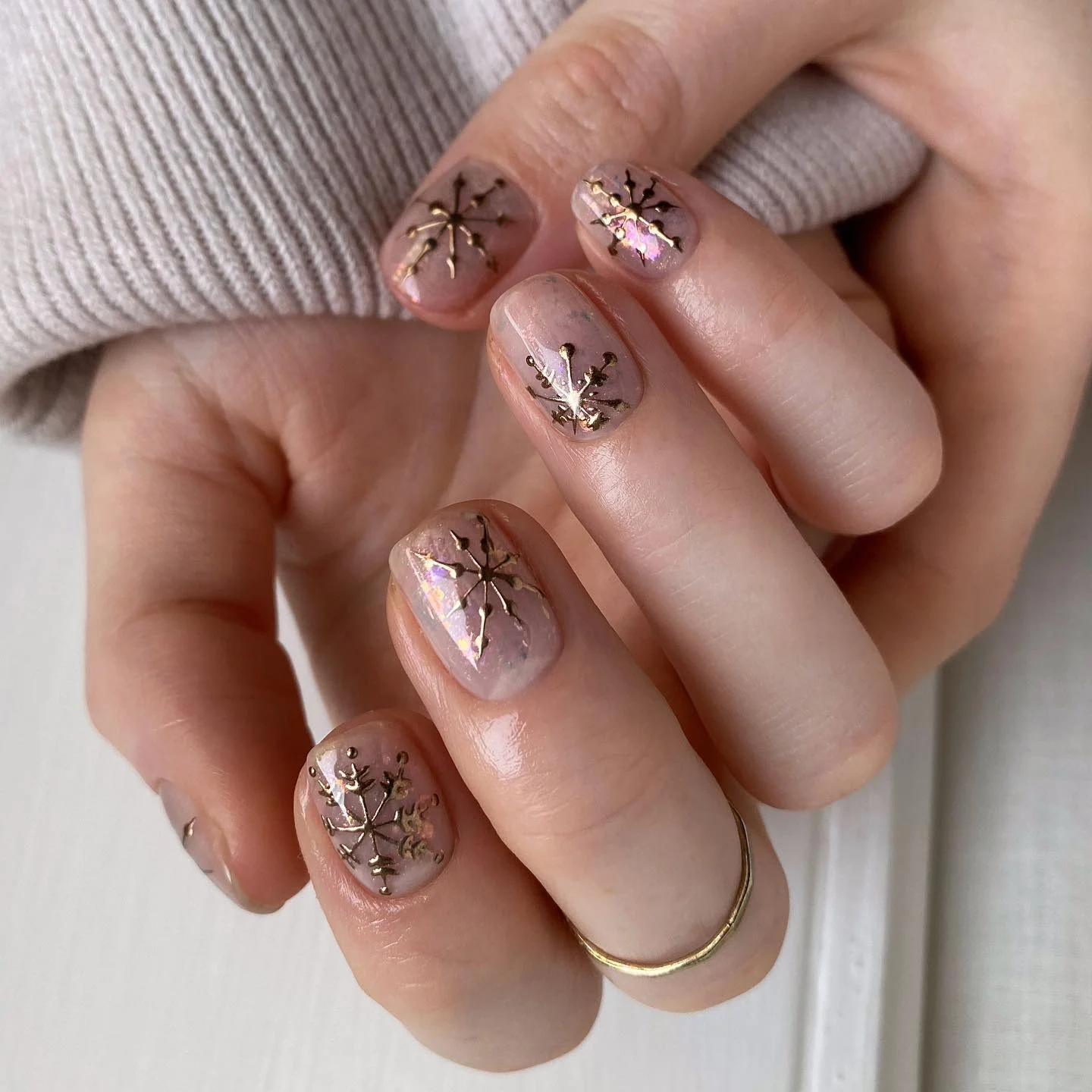 Gold Christmas Nails