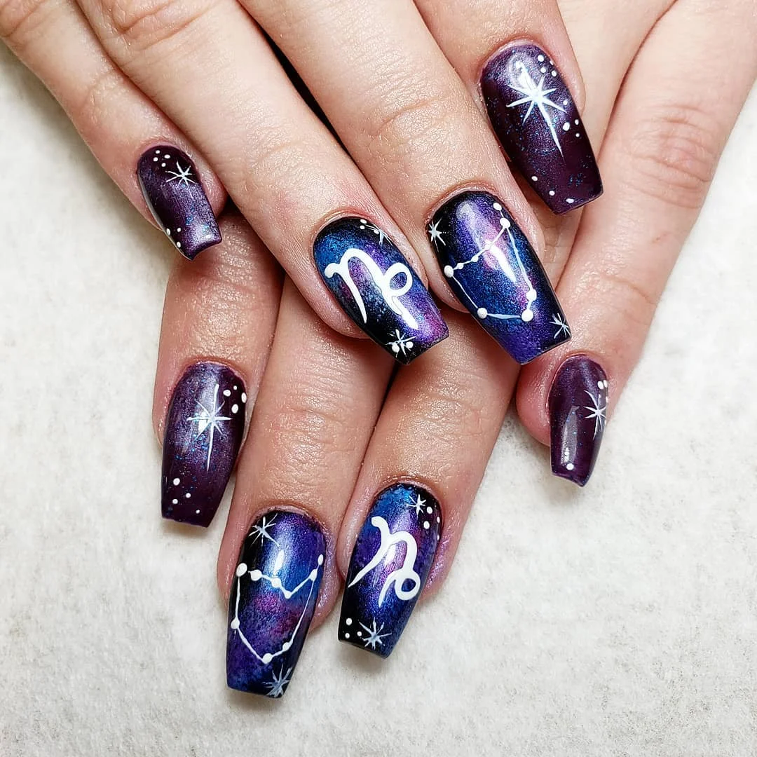 Capricorn Nail