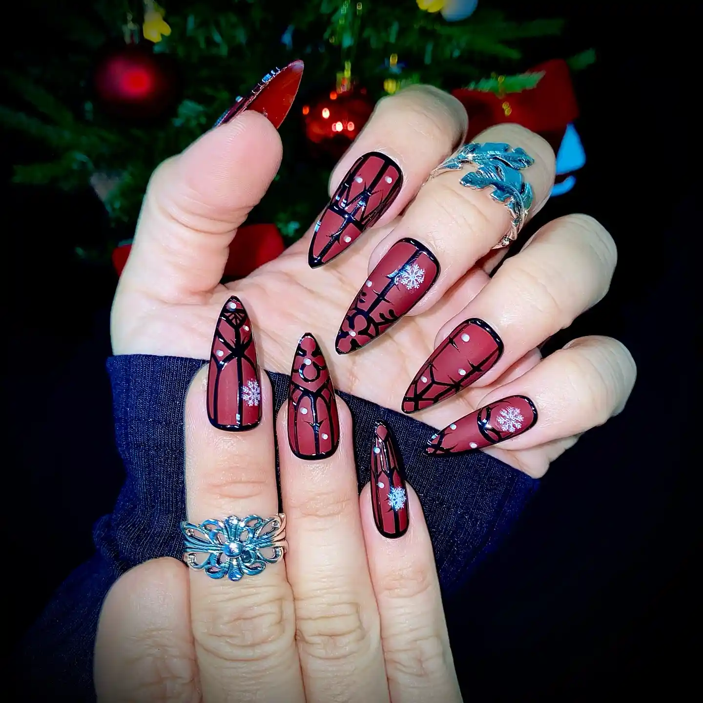 Gothic Christmas Nail